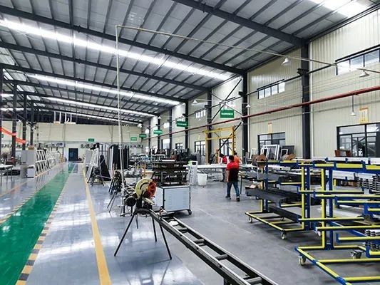 Foshan WY Building Technology Co., Ltd. línea de producción del fabricante